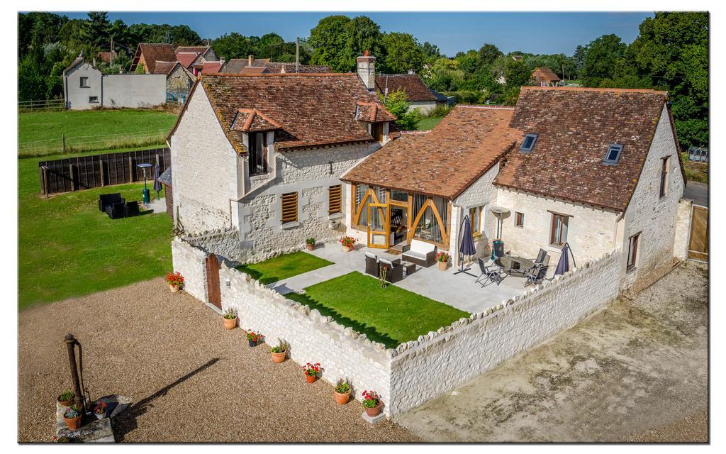 Gites Arches De Muschamp Cussay Exterior photo